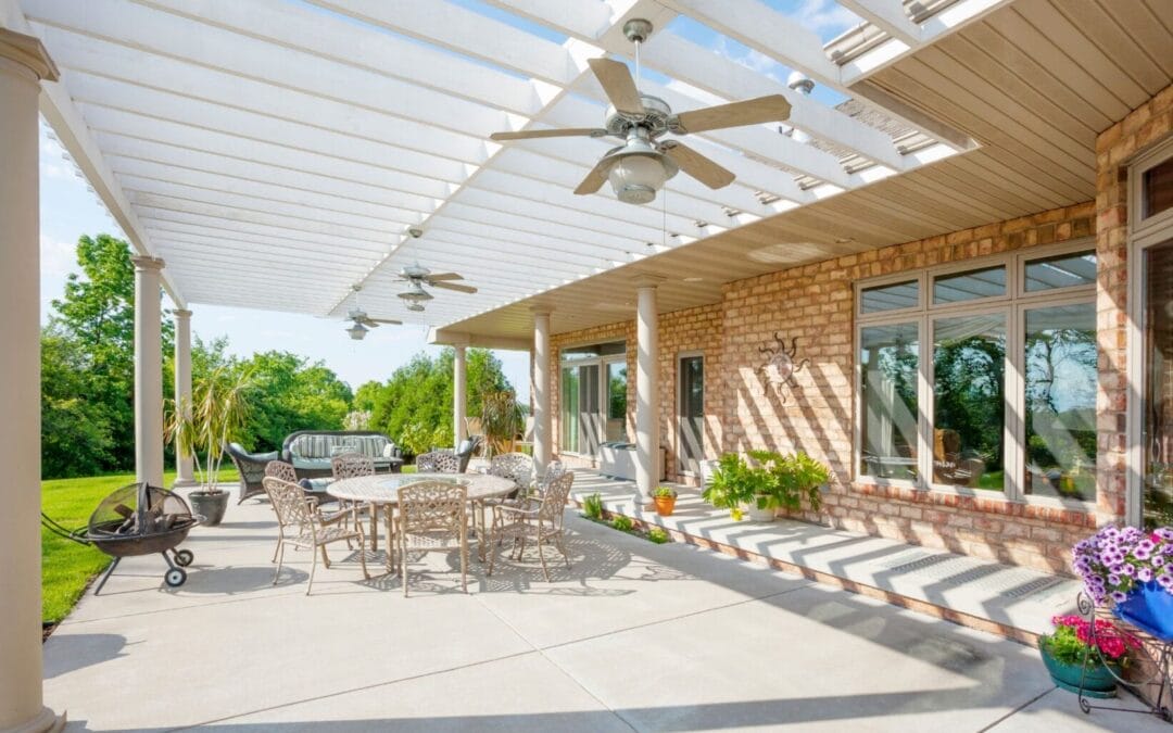 Creating the Ultimate Outdoor Living Space with Custom Property